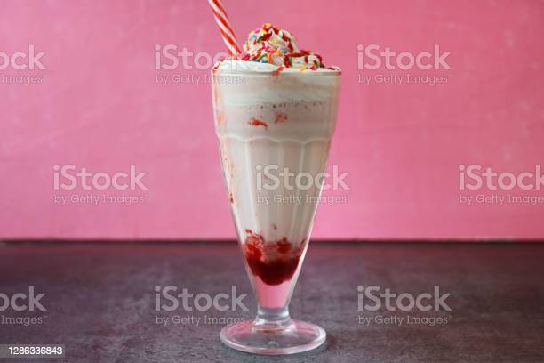 strawshake